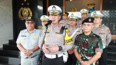 OPERASI KESELAMATAN SEMERU 2025 POLDA JATIM SIAGAKAN 4.448 PERSONEL GABUNGAN 1000167214