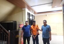 POLISI BERHASIL UNGKAP PEREDARAN NARKOBA DI BANYUWANGI, 63 PAKET SABU DISITA DARI TERSANGKA PENGEDAR 1000171407