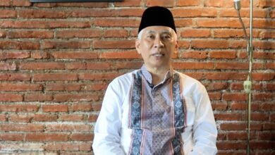 PROF. DR. IR. H. MOHAMMAD BISRI DUKUNG SELEKSI HAFIDZ AL-QUR’AN UNTUK CALON ANGGOTA POLRI YANG BERAKHLAKUL KARIMAH 1000174256