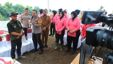 BHAYANGKARI PD JAWA TIMUR WUJUDKAN KETAHANAN PANGAN NASIONAL MELALUI PROGRAM P2L DI KOTA WISATA BATU 1000175546