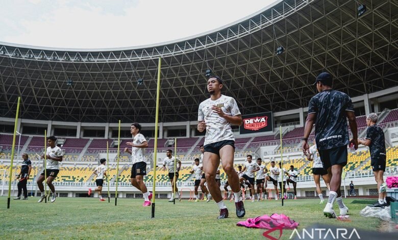 DEWA UNITED SELENGGARAKAN LATIHAN DI BANTEN INTERNATIONAL STADIUM DUFC 04559 1