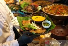 5 CARA BERBUKA PUASA YANG SEHAT DAN TIDAK BERLEBIHAN SAAT RAMADHAN ADETI