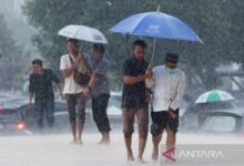 8 PERSIAPAN PENTING JELANG RAMADHAN AGAR IBADAH OPTIMAL HUJAN