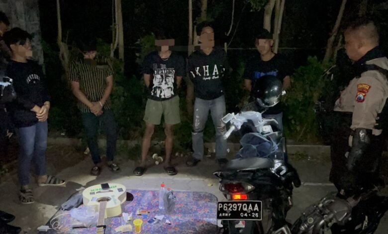 PATROLI PERINTIS POLRESTA BANYUWANGI AMANKAN PEMUDA DI DUGA PESTA MIRAS 6 PATROLI PERINTIS POLRESTA BANYUWANGI AMANKAN PEMUDA DI DUGA PESTA MIRAS 1000179449