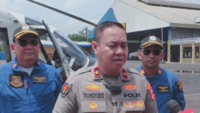 POLRI PANTAU BANJIR JABODETABEK DENGAN HELIKOPTER, BABELAN JADI FOKUS EVAKUASI 1000180399