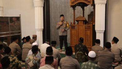 PIMPIN PATROLI SKALA BESAR, KAPOLRES TULUNGAGUNG SAHUR BERSAMA DAN SAFARI SUBUH DI REJOTANGAN 1000182868