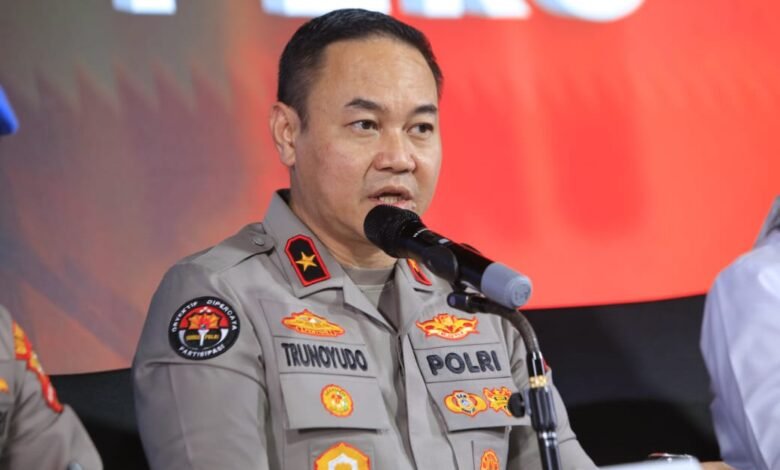 POLRI AKAN TEGAS TINDAK PREMAN BERKEDOK ORMAS YANG GANGGU INVESTASI 1000186615