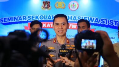 TRANSFORMASI POLRI DI ERA 4.0: RESPONSIVITAS, INOVASI, DAN KEPERCAYAAN PUBLIK 1000188356