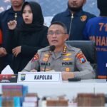 POLDA JATIM BERHASIL GAGALKAN PENYELUNDUPAN SENJATA DI BOJONEGORO DIDUGA UNTUK KKB PAPUA IMG 20250311 WA0055