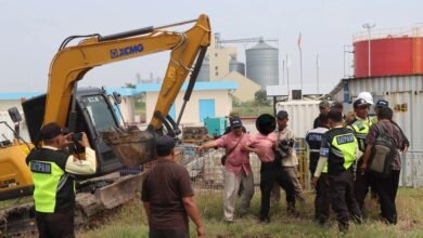 POLRES PASURUAN KOTA AMANKAN TERDUGA PELAKU PREMANISME DI WILAYAH PIER 1000207186