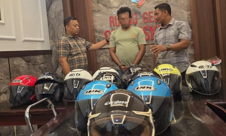 POLRES SITUBONDO BERHASIL AMANKAN RESIDIVIS PENCURIAN HELM DAN SITA PULUHAN BARANG BUKTI 1000213712