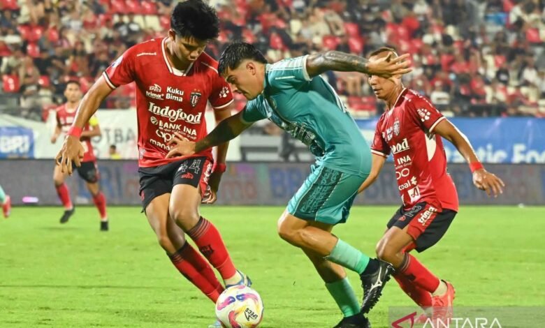 PSBS BIAK BIDIK KEMENANGAN KETIKA JAMU BARITO PUTERA PSBS BIAK KALAHKAN BALI UNITED 110325 FIK 3