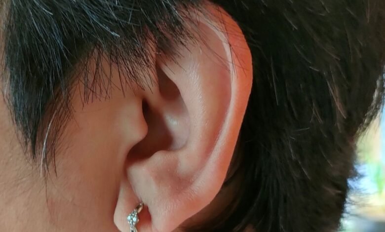 TELINGA SERING BERDENGING? KENALI GEJALA DAN PENYEBAB TINNITUS TELINGA