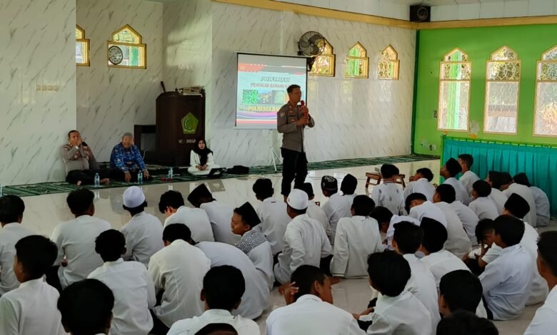 PERINGATI HARDIKNAS POLRESTA BANYUWANGI GOES TO SCHOOL GELAR BINLUH 1000220770