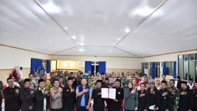 SILATURAHMI KAPOLRES MADIUN KOTA DENGAN TOKOH PENCAK SILAT JALIN KERJA SAMA, JAGA KAMTIBMAS JELANG SURO 1000226453