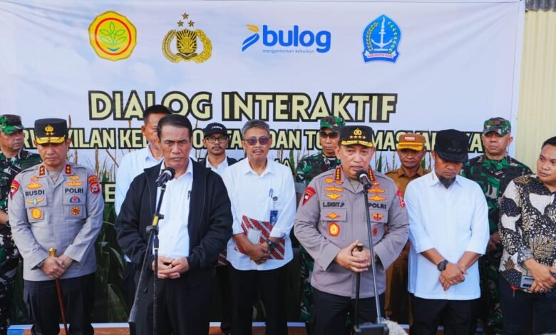 KAPOLRI-MENTAN TINJAU GUDANG BULOG TANETE, CEK KESIAPAN TAMPUNG DAN JAGA KUALITAS PANGAN 1000230288