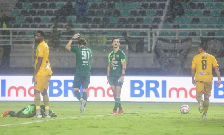 PENYELESAIAN AKHIR JADI KENDALA PERSEBAYA GAGAL RAIH POIN PENUH 1002088887