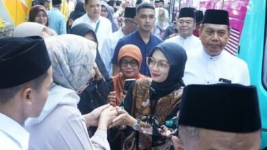 MBAK WALI TITIP DO’A BUAT KOTA KEDIRI SAAT BERANGKATKAN RATUSAN CALON JEMAAH HAJI IMG 20250502 WA0008