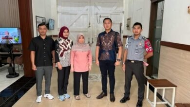 SETELAH DINYATAKAN SEHAT, BENDAHARA KONI AKHIRNYA DITAHAN IMG 20250503 WA0004 1