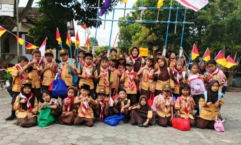 MERIAH, SDN NGRONGGO 3 KOTA KEDIRI GELAR PERSARI IMG 20250503 WA0008