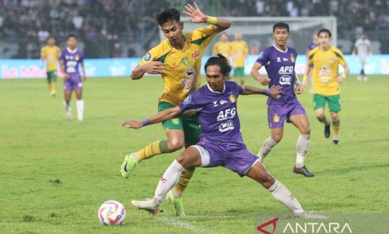 LIGA 1: PERSEBAYA SURABAYA TAHAN IMBANG TUAN RUMAH PERSIK KEDIRI PERSIK KEDIRI IMBANG MELAWAN PERSEBAYA SURABAYA 05052025 PF 5