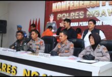 POLRES NGAWI BERHASIL UNGKAP KASUS TPPO DALIH ADOPSI 4 TERSANGKA DIAMANKAN 1000242570