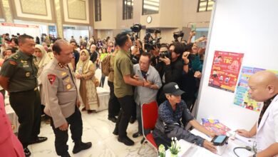 POLDA JATIM GELAR BAKTIKES HARI BHAYANGKARA KE-79, BERI LAYANAN KESEHATAN GRATIS BELASAN RIBU WARGA JAWA TIMUR 1000254051