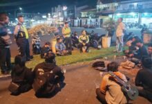 POLANTAS MENYAPA : POLRES JEMBER AJAK KOMUNITAS MOTOR JADI PELOPOR TERTIB BERLALU LINTAS 1000282904