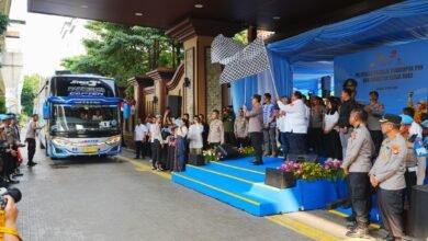 LEPAS BURUH TERDAMPAK PHK DAN ANGKATAN KERJA BARU, KAPOLRI: KABAR GEMBIRA DI TENGAH DAMPAK GLOBAL 1000291020