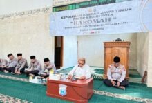 TINGKATKAN MENTAL DAN SPIRITUAL, POLRES KEDIRI KOTA GELAR KEGIATAN KAROMAH RUTIN DENGAN BACA YASIN DAN DOA BERSAMA 1000291990