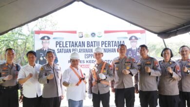 POLRES KEDIRI KOTA GELAR PELETAKAN BATU PERTAMA SPPG DI KELURHAN SEMAMPIR IMG 20250827 WA0016