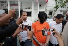 PEDULI KAUM RENTAN POLRESTABES SURABAYA AMANKAN TERSANGKA KDRT YANG SEMPAT VIRAL DI MEDSOS IMG 20250828 WA0009