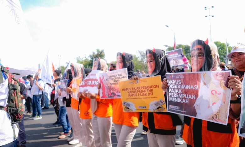 AKSI UNRAS DI JAWA TIMUR BERJALAN TERTIB DAN KONDUSIF KAPOLRESTABES SURABAYA APRESIASI MASSA BURUH IMG 20250829 WA0023