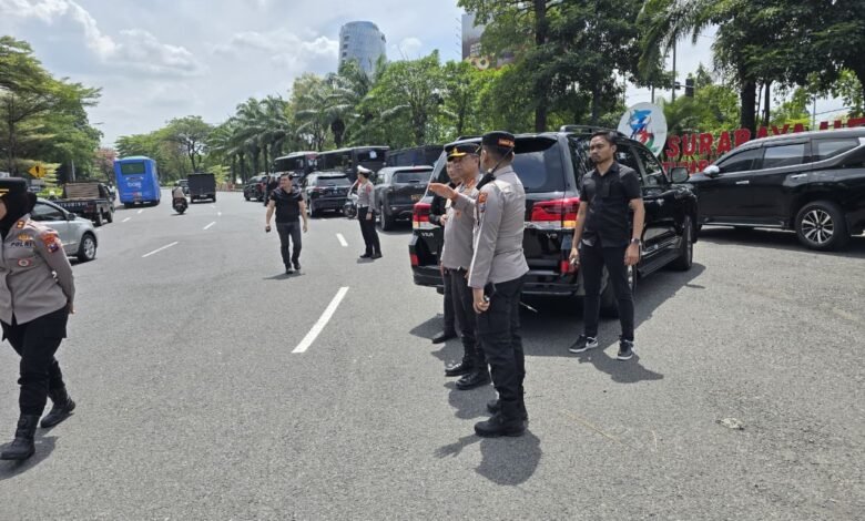 MASSA AKSI BURUH DI JATIM BERJALAN TERTIB, POLRESTA SIDOARJO KAWAL HINGGA BATAS KOTA SURABAYA IMG 20250829 WA0026