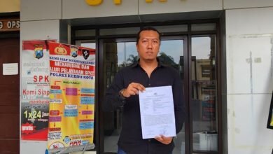 OKNUM LSM DIDUGA TIPU WARGA RP 23 JUTA, JANJIKAN MASUK SEKOLAH FAVORIT DI KEDIRI IMG 20250829 WA0058