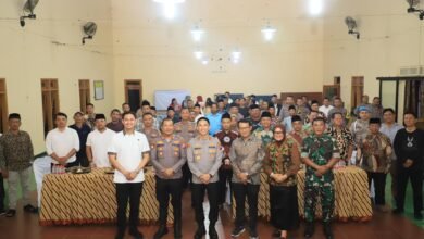 ​KAPOLRES KEDIRI KOTA GELAR CANGKRUKAN KAMTIBMAS DENGAN TOKOH MASYARAKAT, PERERAT SILATURAHMI DAN BAHAS KAMTIBMAS U3 IMG 20250912 WA0015