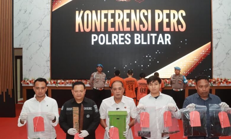 POLRES BLITAR BERHASIL UNGKAP KASUS PENCURIAN 4 TERSANGKA DIAMANKAN U3 IMG 20250916 WA0018