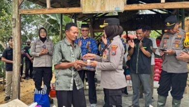 BEDAH RUMAH WARGA DI TULAKAN, POLRES PACITAN PERINGATI HARI JADI POLWAN KE -77 U3 IMG 20250918 WA0016