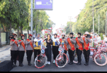POLWAN POLRES KEDIRI KOTA MERIAHKAN PARADE SEPEDA HIAS HUT KE-80 RI DAN HARI JADI KOTA KEDIRI U3 SCREENSHOT 20250928 171153