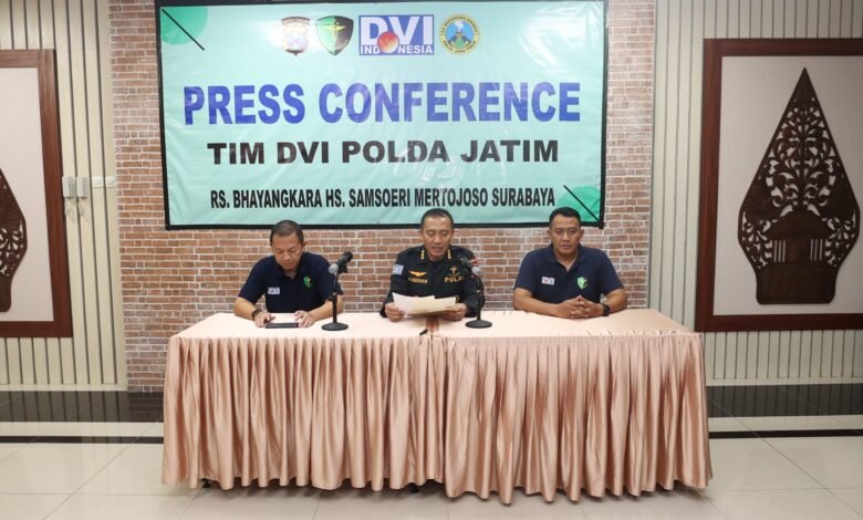 TIM DVI POLDA JATIM RAMPUNGKAN IDENTIFIKASI SELURUH KORBAN ROBOHNYA BANGUNAN PONPES AL-KHOZINY SIDOARJO U3 IMG 20251016 WA0007