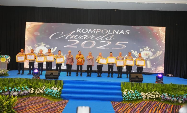 KAPOLRI HADIRI KOMPOLNAS AWARD: POLRI TAK ANTIKRITIK, KOMITMEN TERUS PERBAIKI DIRI! U3 IMG 20251017 WA0002