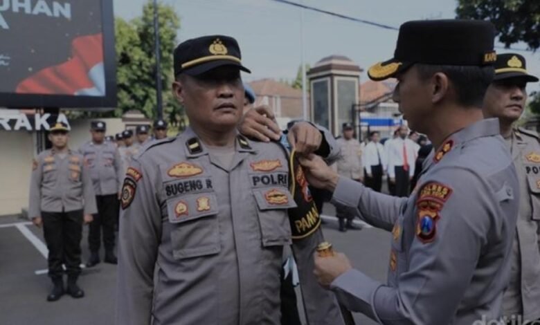 KAPOLRES KEDIRI KOTA KUKUHKAN PAMAPTA LAYANAN YANG CEPAT DAN PROFESIONAL UNTUK MASYARAKAT U3 IMG 20251024 WA0002