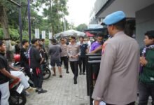 PENGAMANAN SUPER KETAT, LAGA PERSIK KEDIRI VS PSM MAKASSAR BERAKHIR IMBANG 1-1 DI STADION BRAWIJAYA U3 IMG 20251026 WA0000