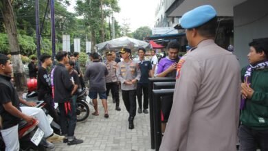 PENGAMANAN SUPER KETAT, LAGA PERSIK KEDIRI VS PSM MAKASSAR BERAKHIR IMBANG 1-1 DI STADION BRAWIJAYA U3 IMG 20251026 WA0000