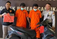 POLISI BERHASIL AMANKAN KOMPLOTAN PENCURI MOTOR TOKO LISTRIK JAGALAN SURABAYA U3 IMG 20251030 WA0004