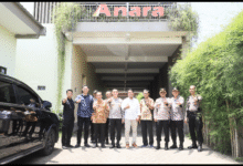 BANGUN HARMONI DUNIA KERJA, POLRES KEDIRI KOTA GELAR APEL BERSAMA BURUH DAN PENGUSAHA U3 SCREENSHOT 20251023 183018 1