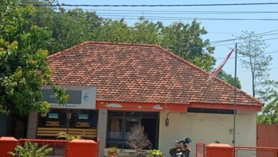 KANTOR POS PACE DISOROT: BENDERA MERAH PUTIH SOBEK DIBIARKAN BERKIBAR U6 1001298888