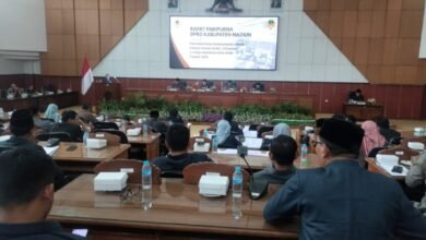DPRD KABUPATEN MADIUN GELAR RAPAT PARIPURNA BAHAS TIGA RAPERDA NON APBD 1001388556