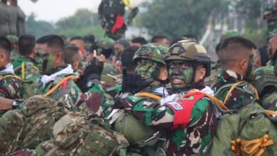 RATUSAN PASUKAN DARI YONIF 501 KOSTRAD TIBA DI BANDARA DEPATI AMIR PANGKALPINANG, UNTUK MELAKUKAN KEGIATAN OPERASI UDARA TERINTEGRASI. 1001432000
