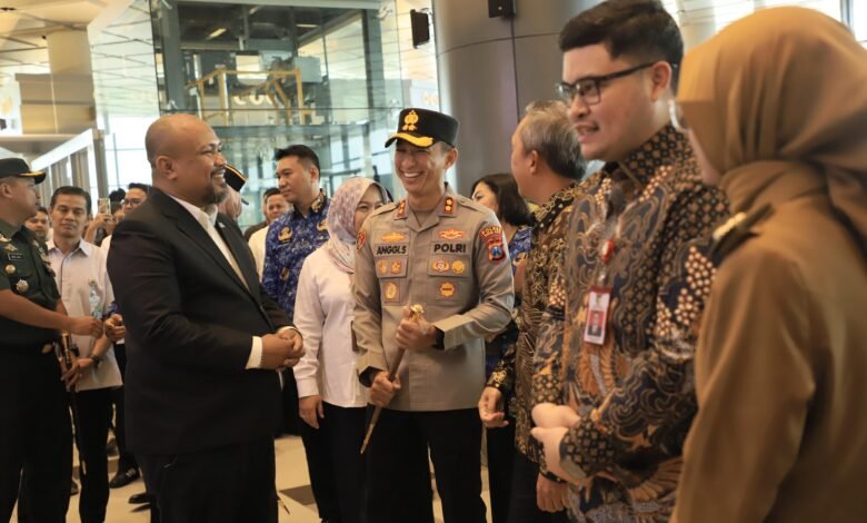 PENERBANGAN PERDANA SUPER AIR JET RESMI MENDARAT DI BANDARA DHOHO KEDIRI, KAPOLRES KEDIRI KOTA HADIRI INAUGURAL FLIGHT CEREMONY 7 PENERBANGAN PERDANA SUPER AIR JET RESMI MENDARAT DI BANDARA DHOHO KEDIRI, KAPOLRES KEDIRI KOTA HADIRI INAUGURAL FLIGHT CEREMONY IMG 20251110 WA0043